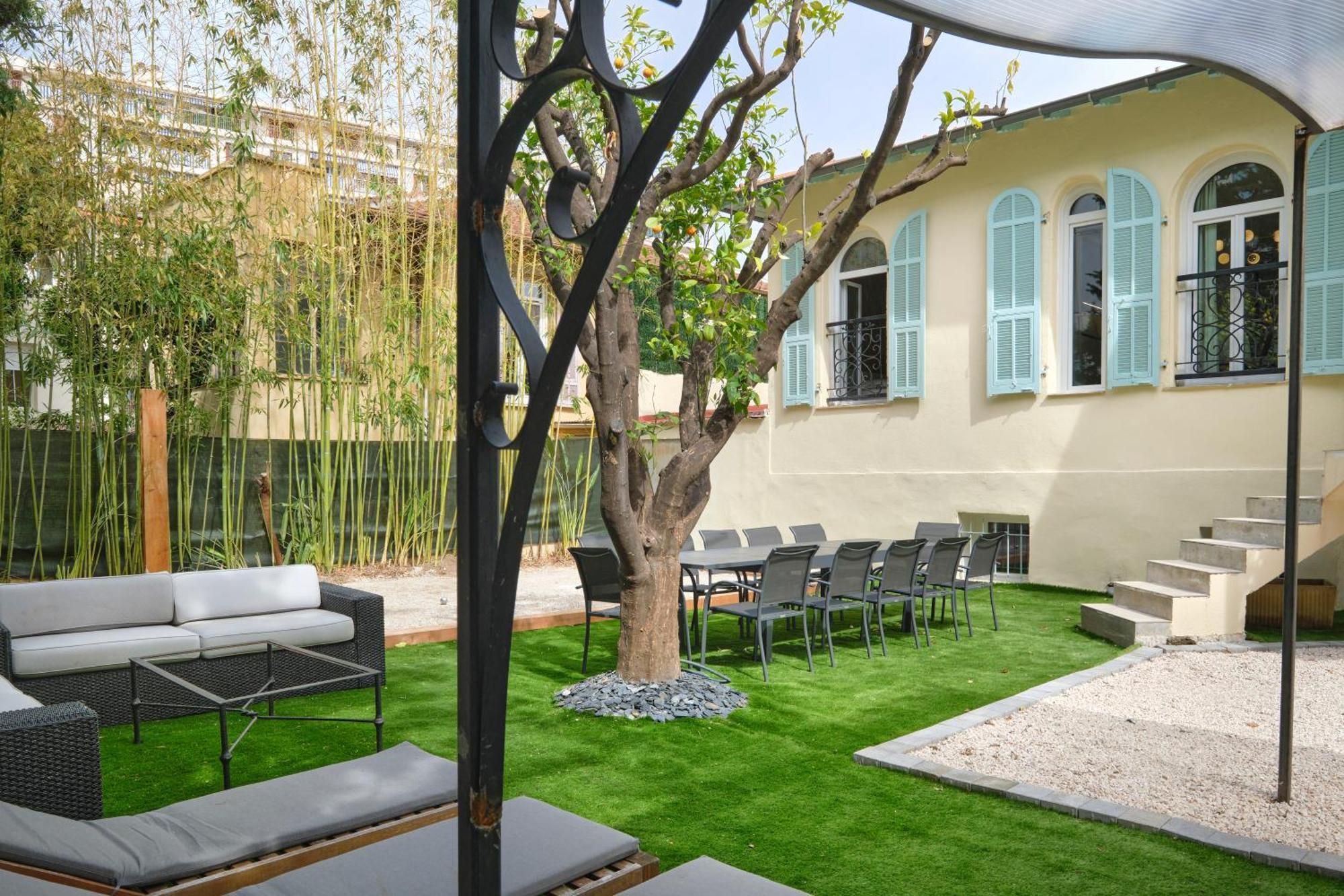 Villa Des Pergolas Au Pied Du Tram ,a 5 Min Des Plages , 15 Min Du Centre , Jacuzzi *